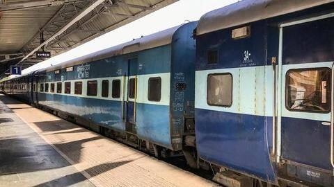 आज से हुई रेलवे के यात्री किराए में वृद्धि, जानें आपको देना होगा कितना अतिरिक्त किराया आज से हुई रेलवे के यात्री किराए में वृद्धि, जानें आपको देना होगा कितना अतिरिक्त किराया