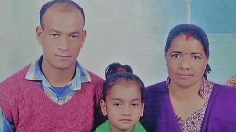 LoC के पास बर्फ में दबा मिला जनवरी से लापता भारतीय सेना के जवान का शव LoC के पास बर्फ में दबा मिला जनवरी से लापता भारतीय सेना के जवान का शव