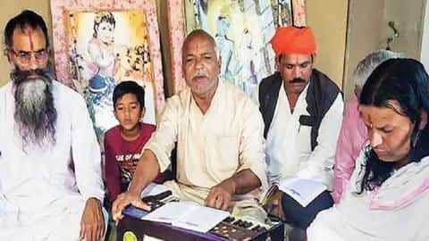 पद्म पुरस्कार: विवादों में रहे संस्कृत के मुस्लिम प्रोफेसर फिरोज खान के पिता को मिला सम्मान पद्म पुरस्कार: विवादों में रहे संस्कृत के मुस्लिम प्रोफेसर फिरोज खान के पिता को मिला सम्मान