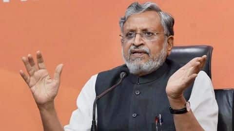 अर्थव्यवस्था की हालत पर बोले सुशील मोदी, सावन-भादो में हर साल रहती है मंदी अर्थव्यवस्था की हालत पर बोले सुशील मोदी, सावन-भादो में हर साल रहती है मंदी