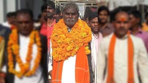 झोपड़ी में रहते हैं ये भाजपा विधायक, घर बनाने के लिए लोग जमा कर रहे चंदा झोपड़ी में रहते हैं ये भाजपा विधायक, घर बनाने के लिए लोग जमा कर रहे चंदा