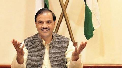 जब खुद भगवान हमारी इच्छाओं को पूरा नहीं कर सकते तो सांसद कैसे करेगा- केंद्रीय मंत्री जब खुद भगवान हमारी इच्छाओं को पूरा नहीं कर सकते तो सांसद कैसे करेगा- केंद्रीय मंत्री