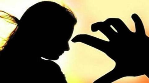 त्रिपुरा: गैंगरेप के बाद 17 वर्षीय पीड़िता को जिंदा जलाया, बॉयफ्रेंड है मुख्य आरोपी त्रिपुरा: गैंगरेप के बाद 17 वर्षीय पीड़िता को जिंदा जलाया, बॉयफ्रेंड है मुख्य आरोपी