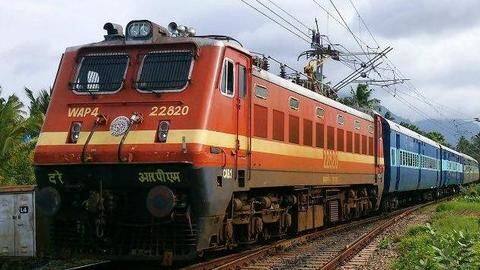 लेट ट्रेन की जांच के लिए खोई नौकरी, अब 12 साल बाद हुई मजिस्ट्रेट की बहाली लेट ट्रेन की जांच के लिए खोई नौकरी, अब 12 साल बाद हुई मजिस्ट्रेट की बहाली