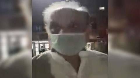 दिल्ली: कोरोना वायरस से संक्रमित शख्स ने अस्पताल पर लगाया भर्ती न करने का आरोप दिल्ली: कोरोना वायरस से संक्रमित शख्स ने अस्पताल पर लगाया भर्ती न करने का आरोप