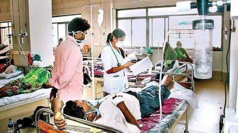 मुंबई: कोरोना वायरस मरीजों के लिए रखे गए सभी बेड भरे, यह तरीका अपना रहे अस्पताल मुंबई: कोरोना वायरस मरीजों के लिए रखे गए सभी बेड भरे, यह तरीका अपना रहे अस्पताल