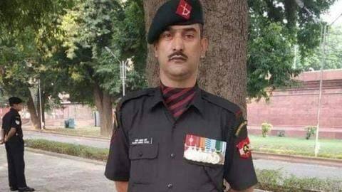 शहीद नजीर वानी को मिलेगा अशोक चक्र, आतंकवाद छोड़ सेना में हुए थे शामिल शहीद नजीर वानी को मिलेगा अशोक चक्र, आतंकवाद छोड़ सेना में हुए थे शामिल