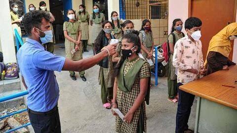 बेंगलुरू: बुखार और सर्दी-जुकाम के मामलों में वृद्धि, डॉक्टरों ने जताई दूसरी कोरोना लहर की आशंका बेंगलुरू: बुखार और सर्दी-जुकाम के मामलों में वृद्धि, डॉक्टरों ने जताई दूसरी कोरोना लहर की आशंका