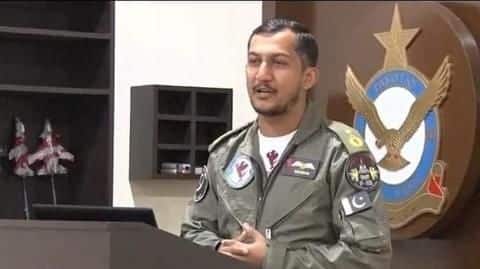 पाकिस्तान: परेड की तैयारियों के दौरान F-16 लड़ाकू विमान क्रैश, विंग कमांडर की मौत पाकिस्तान: परेड की तैयारियों के दौरान F-16 लड़ाकू विमान क्रैश, विंग कमांडर की मौत