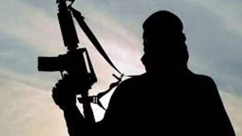 LoC पार चल रहे 16 आतंकी कैंप, कश्मीर में घुसपैठ की हो रही तैयारी LoC पार चल रहे 16 आतंकी कैंप, कश्मीर में घुसपैठ की हो रही तैयारी