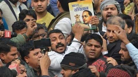 जानें दिल्ली की कोर्ट ने क्यों कहा, जामा मस्जिद पाकिस्तान में नहीं है जानें दिल्ली की कोर्ट ने क्यों कहा, जामा मस्जिद पाकिस्तान में नहीं है