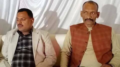 पुलिस ने विकास के गुर्गे को पहले बताया पुलिसकर्मियों की हत्या में शामिल, अब लिया यू-टर्न पुलिस ने विकास के गुर्गे को पहले बताया पुलिसकर्मियों की हत्या में शामिल, अब लिया यू-टर्न