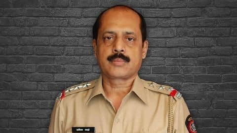 एंटीलिया केस: मनसुख हीरेन की हत्या मामले में महाराष्ट्र के पुलिस अधिकारी सचिन वाजे गिरफ्तार एंटीलिया केस: मनसुख हीरेन की हत्या मामले में महाराष्ट्र के पुलिस अधिकारी सचिन वाजे गिरफ्तार