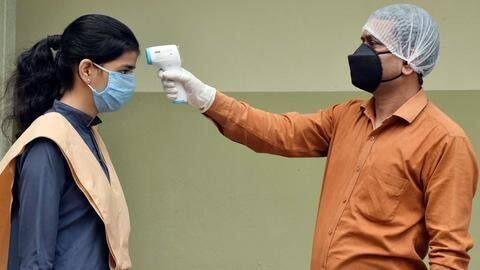 कोरोना वायरस: भारत में संक्रमितों की संख्या 29 लाख पार, बीते दिन 68,898 नए मामले कोरोना वायरस: भारत में संक्रमितों की संख्या 29 लाख पार, बीते दिन 68,898 नए मामले