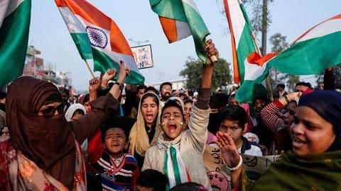 शाहीन बाग मामला: सुप्रीम कोर्ट ने 23 मार्च तक टाली सुनवाई, कहा- अभी माहौल ठीक नहीं शाहीन बाग मामला: सुप्रीम कोर्ट ने 23 मार्च तक टाली सुनवाई, कहा- अभी माहौल ठीक नहीं