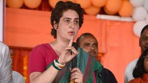कश्मीर मुद्दे पर बोलीं प्रियंका गांधी, राष्ट्रवाद के नाम पर लोगों को कुचल रही सरकार कश्मीर मुद्दे पर बोलीं प्रियंका गांधी, राष्ट्रवाद के नाम पर लोगों को कुचल रही सरकार