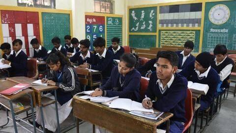 बंगाल: दसवीं कक्षा के प्रश्न पत्र में पूछा गया 'जय श्री राम' के नारे पर सवाल बंगाल: दसवीं कक्षा के प्रश्न पत्र में पूछा गया 'जय श्री राम' के नारे पर सवाल