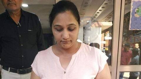 दिल्ली: स्नैचिंग की घटना का शिकार हुईं प्रधानमंत्री मोदी की भतीजी, पर्स छीनकर भागे दो बदमाश दिल्ली: स्नैचिंग की घटना का शिकार हुईं प्रधानमंत्री मोदी की भतीजी, पर्स छीनकर भागे दो बदमाश
