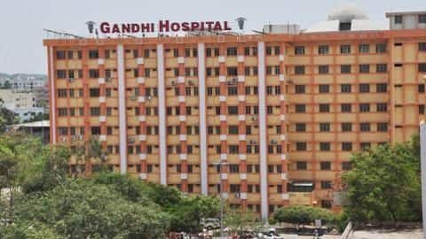 हैदराबाद: कोरोना वायरस को मात दे चुके मरीजों को वापस घर नहीं ले जा रहे परिजन हैदराबाद: कोरोना वायरस को मात दे चुके मरीजों को वापस घर नहीं ले जा रहे परिजन