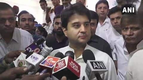 कांग्रेस में इस्तीफों का सिलसिला जारी, ज्योतिरादित्य सिंधिया समेत तीन नेताओं ने दिया इस्तीफा कांग्रेस में इस्तीफों का सिलसिला जारी, ज्योतिरादित्य सिंधिया समेत तीन नेताओं ने दिया इस्तीफा