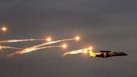 जानें क्या है AWACS जिसने पाकिस्तान पर कार्रवाई के दौरान मिराज विमानों की रक्षा की जानें क्या है AWACS जिसने पाकिस्तान पर कार्रवाई के दौरान मिराज विमानों की रक्षा की