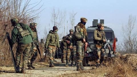 कश्मीर में आतंकियों का सफाया जारी, पुलवामा में सुरक्षा बलों ने ढेर किए 4 जैश आतंकी कश्मीर में आतंकियों का सफाया जारी, पुलवामा में सुरक्षा बलों ने ढेर किए 4 जैश आतंकी