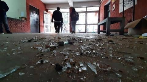 सर्वर रूम तोड़फोड़ मामले में RTI के जवाब से उठे JNU प्रशासन के दावों पर सवाल सर्वर रूम तोड़फोड़ मामले में RTI के जवाब से उठे JNU प्रशासन के दावों पर सवाल
