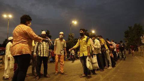 बिहार: दिल्ली से वापस लौटे हर चार प्रवासी मजदूरों में एक कोरोना वायरस से संक्रमित बिहार: दिल्ली से वापस लौटे हर चार प्रवासी मजदूरों में एक कोरोना वायरस से संक्रमित