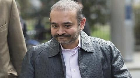 लंदन की सड़कों पर 9 लाख की जैकेट पहने खुलेआम घूमता नजर आया भगोड़ा नीरव मोदी लंदन की सड़कों पर 9 लाख की जैकेट पहने खुलेआम घूमता नजर आया भगोड़ा नीरव मोदी