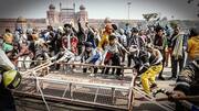 ट्रैक्टर परेड हिंसा: लाल किले पर तलवारें लहराने वाला शख्स गिरफ्तार