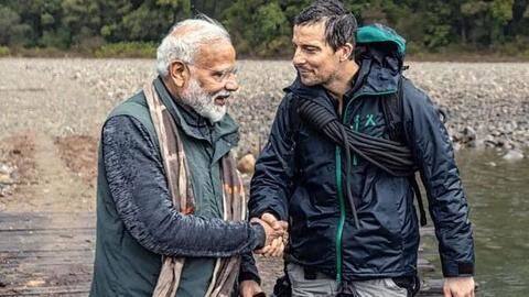 प्रधानमंत्री मोदी ने बताया, कैसे 'मैन vs वाइल्ड' के होस्ट बेयर ग्रिल्स ने समझी उनकी हिंदी प्रधानमंत्री मोदी ने बताया, कैसे 'मैन vs वाइल्ड' के होस्ट बेयर ग्रिल्स ने समझी उनकी हिंदी