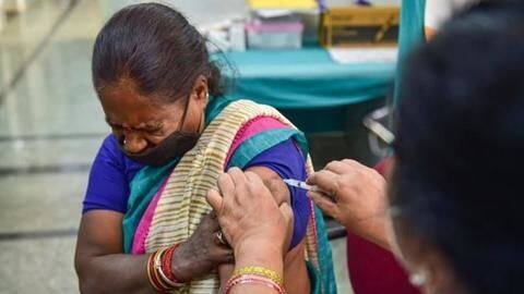कोविन ऐप: वैक्सीनेशन का समय और स्थान चुन सकेंगे 50 साल से अधिक उम्र के लोग कोविन ऐप: वैक्सीनेशन का समय और स्थान चुन सकेंगे 50 साल से अधिक उम्र के लोग