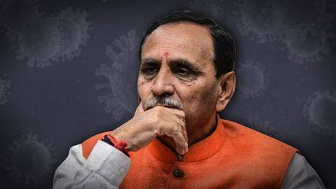गुजरात: कोरोना संक्रमित पाए गए मुख्यमंत्री विजय रुपाणी, कल भाषण के दौरान हो गए थे बेहोश गुजरात: कोरोना संक्रमित पाए गए मुख्यमंत्री विजय रुपाणी, कल भाषण के दौरान हो गए थे बेहोश