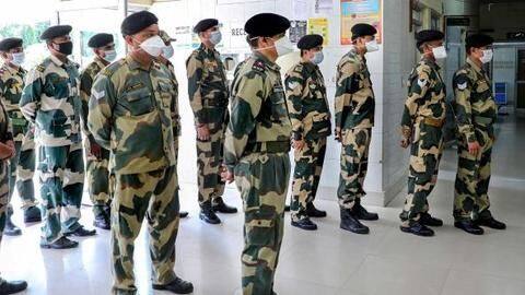 कोरोना वायरस के खिलाफ सेना की जंग; रेड, येलो और ग्रीन कैटेगरी में बांटे जाएंगे जवान कोरोना वायरस के खिलाफ सेना की जंग; रेड, येलो और ग्रीन कैटेगरी में बांटे जाएंगे जवान