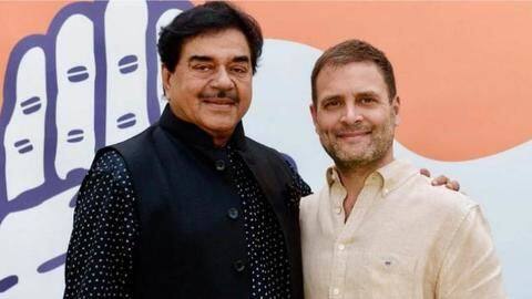 भारी दिल के साथ भाजपा छोड़ कांग्रेस में शामिल हुए शत्रुघ्न सिंहा, मोदी-शाह से थे नाराज भारी दिल के साथ भाजपा छोड़ कांग्रेस में शामिल हुए शत्रुघ्न सिंहा, मोदी-शाह से थे नाराज