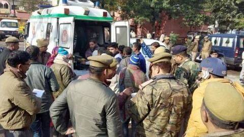 उत्तर प्रदेश और उत्तराखंड में जहरीली शराब के सेवन से 26 लोगों की मौत उत्तर प्रदेश और उत्तराखंड में जहरीली शराब के सेवन से 26 लोगों की मौत