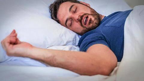 स्लीप एपनिया: जानिए नींद से जुड़ी इस बीमारी के कारण, लक्षण और बचने के उपाय स्लीप एपनिया: जानिए नींद से जुड़ी इस बीमारी के कारण, लक्षण और बचने के उपाय