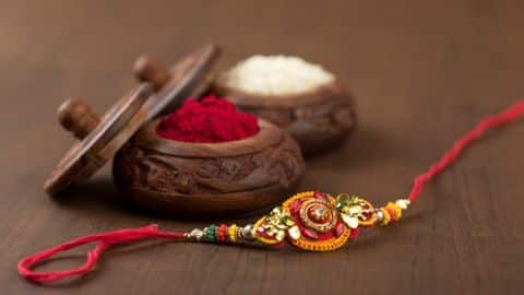 रक्षाबंधन: इस बार अपने भाई के लिए अपने हाथों से बनाएं राखी, जानिए आसान तरीका रक्षाबंधन: इस बार अपने भाई के लिए अपने हाथों से बनाएं राखी, जानिए आसान तरीका