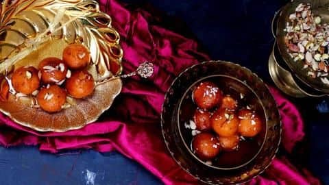 दिवाली के त्योहार को शकरकंद गुलाब जामुन से बनाएं खास, जानिए इसकी रेसिपी दिवाली के त्योहार को शकरकंद गुलाब जामुन से बनाएं खास, जानिए इसकी रेसिपी
