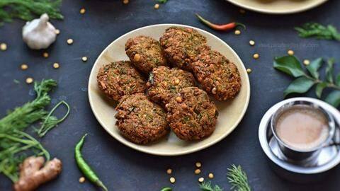 घर पर झटपट बनाएं स्वादिष्ट मसाला वड़ा, आसान है बनाने का तरीका घर पर झटपट बनाएं स्वादिष्ट मसाला वड़ा, आसान है बनाने का तरीका