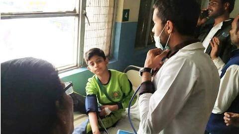 चूर्ण समझकर चूहे मारने की दवाई स्कूल ले गया छात्र, दोस्तों के साथ मिलकर खा ली चूर्ण समझकर चूहे मारने की दवाई स्कूल ले गया छात्र, दोस्तों के साथ मिलकर खा ली