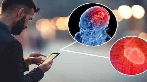सिरदर्द हो रहा है तो भूलकर भी इस्तेमाल न करें स्मार्टफोन, बढ़ सकता है दर्द सिरदर्द हो रहा है तो भूलकर भी इस्तेमाल न करें स्मार्टफोन, बढ़ सकता है दर्द