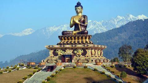 सिक्किम की ये जगहें पर्यटकों के लिए हैं आकर्षण का केंद्र, मौका मिलते ही घूम आएं सिक्किम की ये जगहें पर्यटकों के लिए हैं आकर्षण का केंद्र, मौका मिलते ही घूम आएं