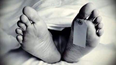 अंतिम संस्कार से पहले जिंदा हुआ मृतक, चिता से शव उठाकर अस्पताल भागे परिजन अंतिम संस्कार से पहले जिंदा हुआ मृतक, चिता से शव उठाकर अस्पताल भागे परिजन