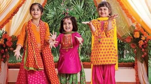 इस दिवाली बच्चों को पहनाएं इस तरह के ट्रेडिशनल कपड़े, लगेंगे बेहद स्टाइलिश इस दिवाली बच्चों को पहनाएं इस तरह के ट्रेडिशनल कपड़े, लगेंगे बेहद स्टाइलिश