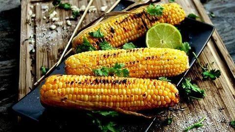 मानसून का बेहतरीन साथी है भुट्टा, जानिये इससे मिलने वाले स्वास्थ्यवर्धक फायदे मानसून का बेहतरीन साथी है भुट्टा, जानिये इससे मिलने वाले स्वास्थ्यवर्धक फायदे