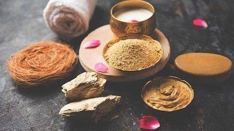 त्वचा के लिए मुल्तानी मिट्टी के पांच फेसपैक, जानिए बनाने का तरीका त्वचा के लिए मुल्तानी मिट्टी के पांच फेसपैक, जानिए बनाने का तरीका