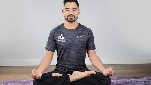 पद्मासन: बेहद लाभदायक है यह योगासन, जानिए इसके अभ्यास का तरीका और महत्वपूर्ण बातें पद्मासन: बेहद लाभदायक है यह योगासन, जानिए इसके अभ्यास का तरीका और महत्वपूर्ण बातें
