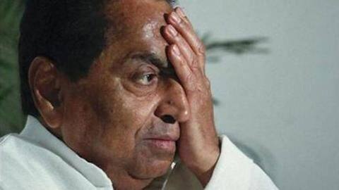 मध्य प्रदेश: विवादित बयानों को लेकर कमलनाथ पर गिरी गाज, छिना 'स्टार प्रचारक' का दर्जा मध्य प्रदेश: विवादित बयानों को लेकर कमलनाथ पर गिरी गाज, छिना 'स्टार प्रचारक' का दर्जा