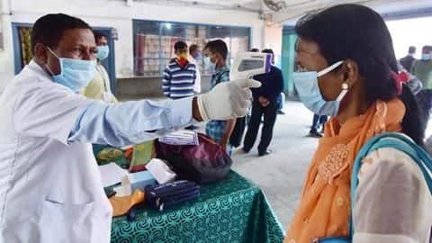केंद्र ने सुप्रीम कोर्ट में बताया, 10 राज्यों में है कोरोना के 77 प्रतिशत सक्रिय मामले केंद्र ने सुप्रीम कोर्ट में बताया, 10 राज्यों में है कोरोना के 77 प्रतिशत सक्रिय मामले